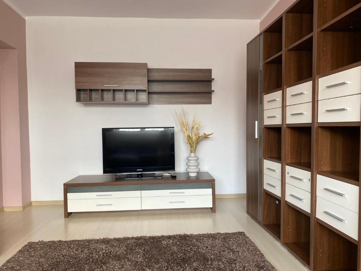 شقة Sendy Apartman 2 Sfântu-Gheorghe المظهر الخارجي الصورة